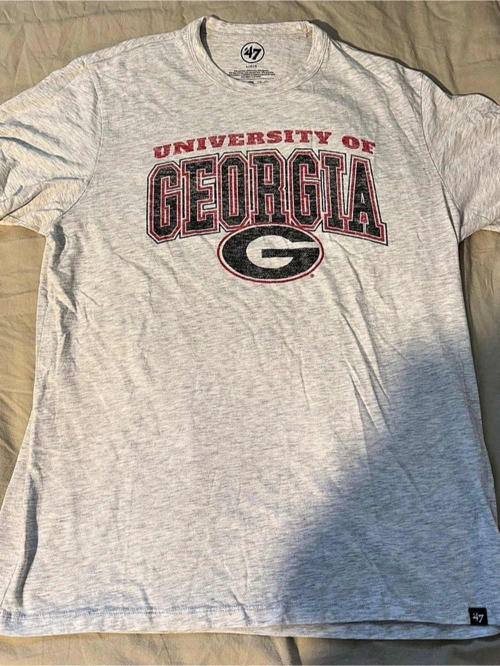 47 University of Georgia Graphic Short Sleeve Tee in Gray & Red